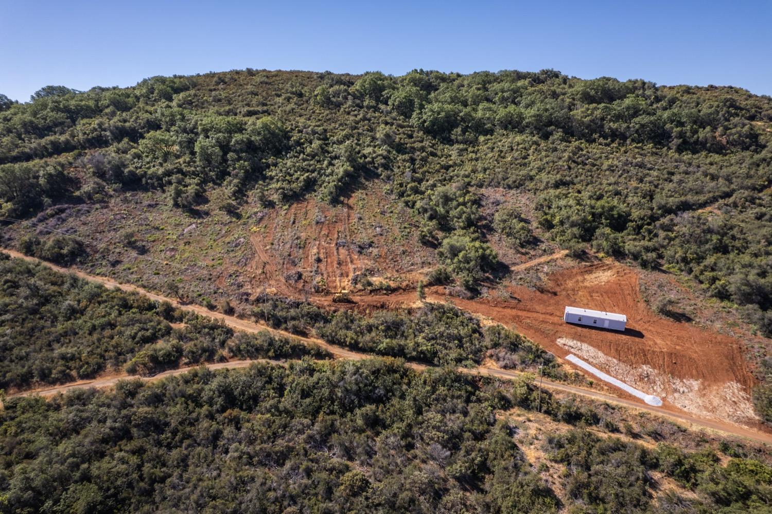 Photo of 645 Kanaka Valley Rd in Rescue, CA