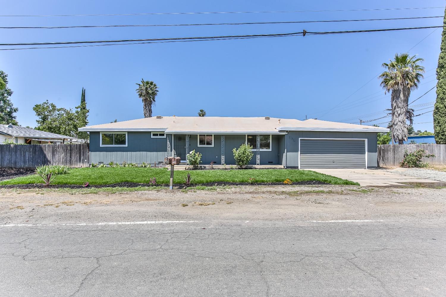 Photo of 1418 El Margarita Rd in Yuba City, CA
