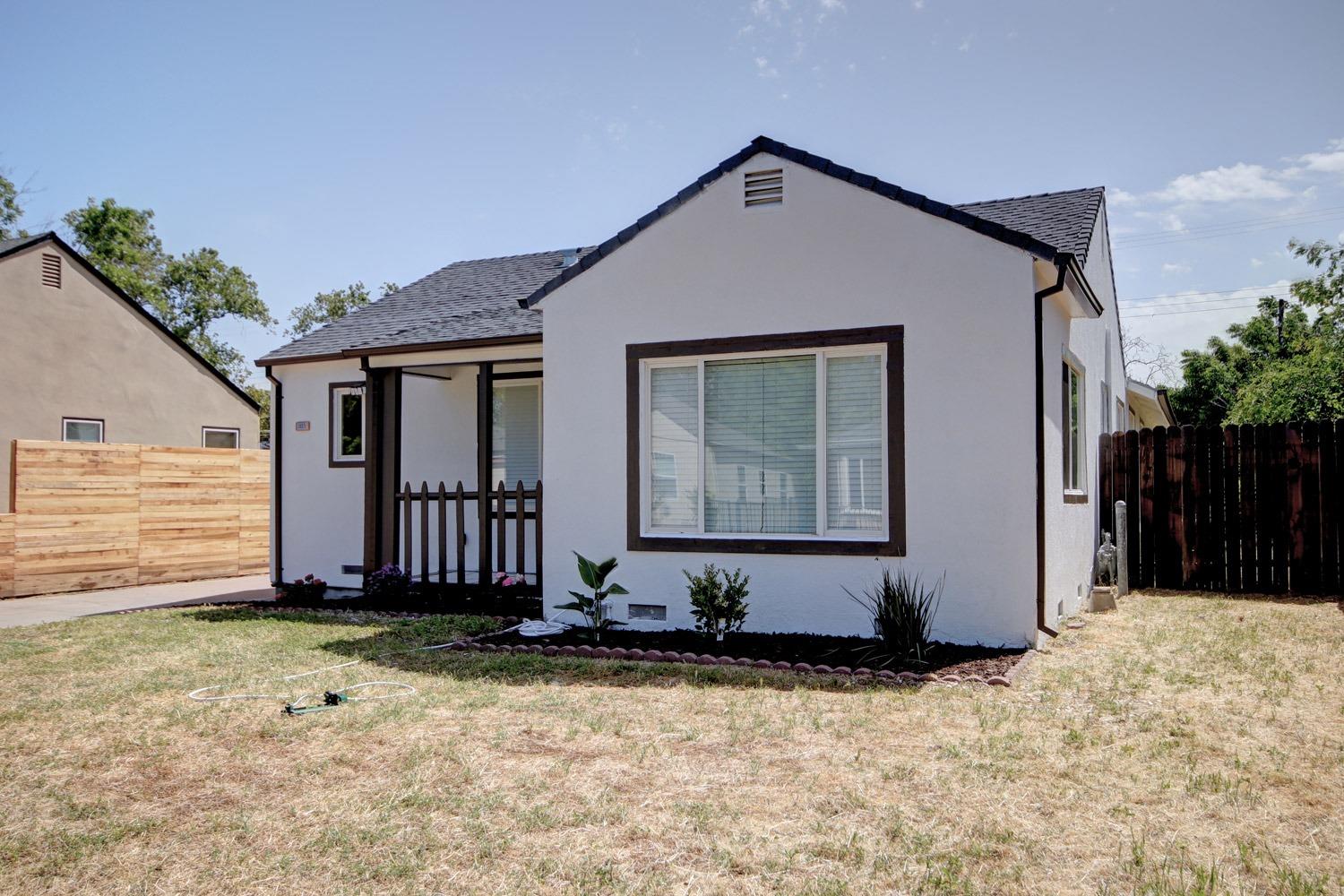 Photo of 3825 San Carlos Wy in Sacramento, CA