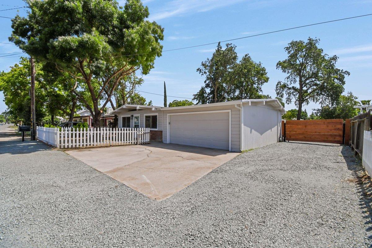 Photo of 2431 Madrone St in Sutter, CA
