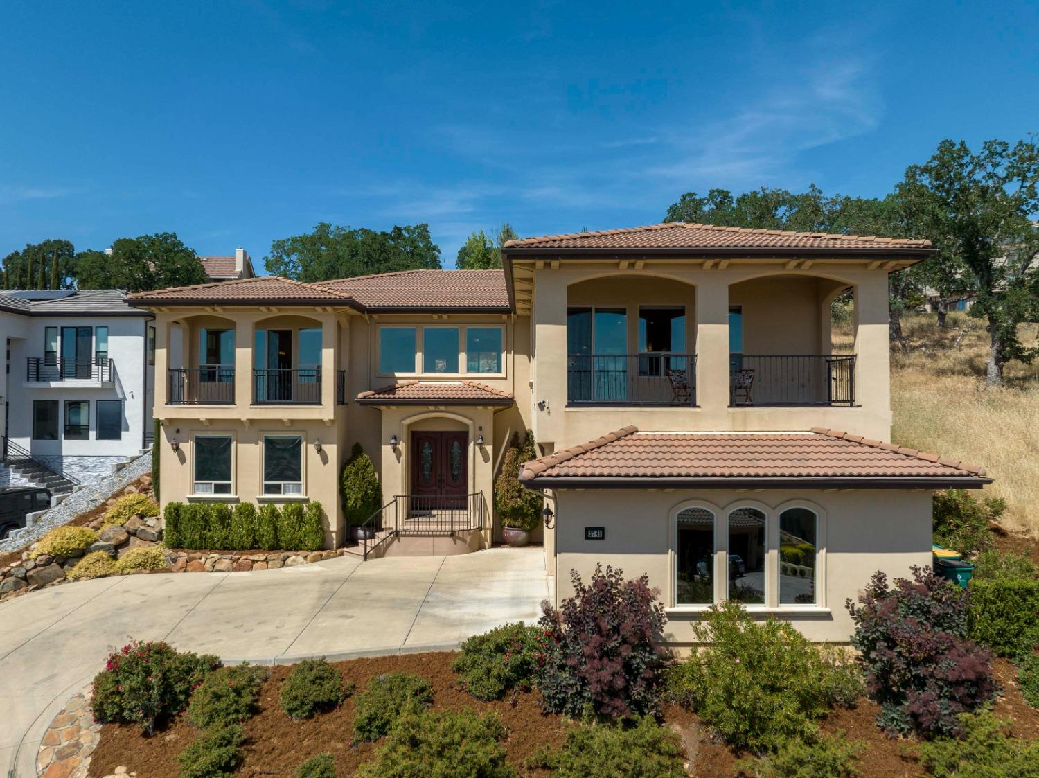 Detail Gallery Image 18 of 46 For 2781 via Fiori, El Dorado Hills,  CA 95762 - 4 Beds | 4/1 Baths
