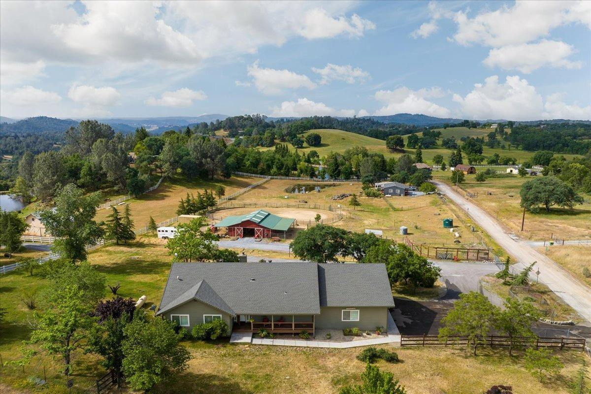 Photo of 3397 Ahwahnee Wy in Cool, CA