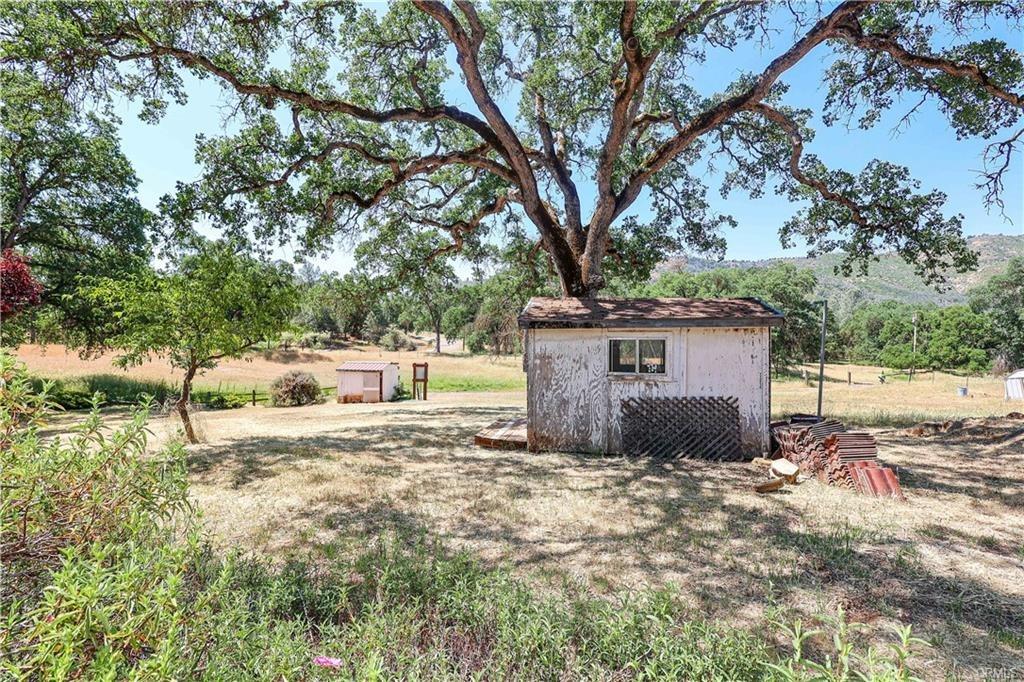 Lakeview Drive, Mariposa, California image 13