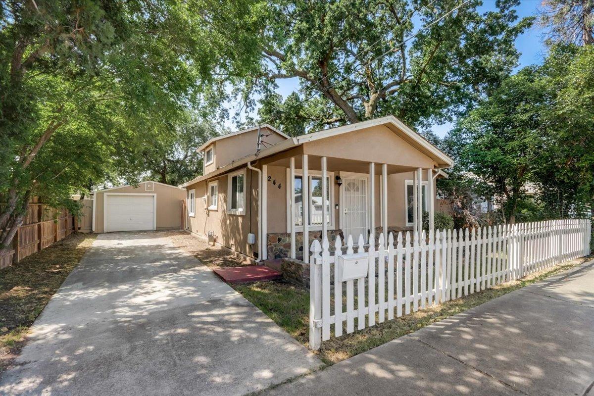Photo of 244 Stadium Dr in Stockton, CA