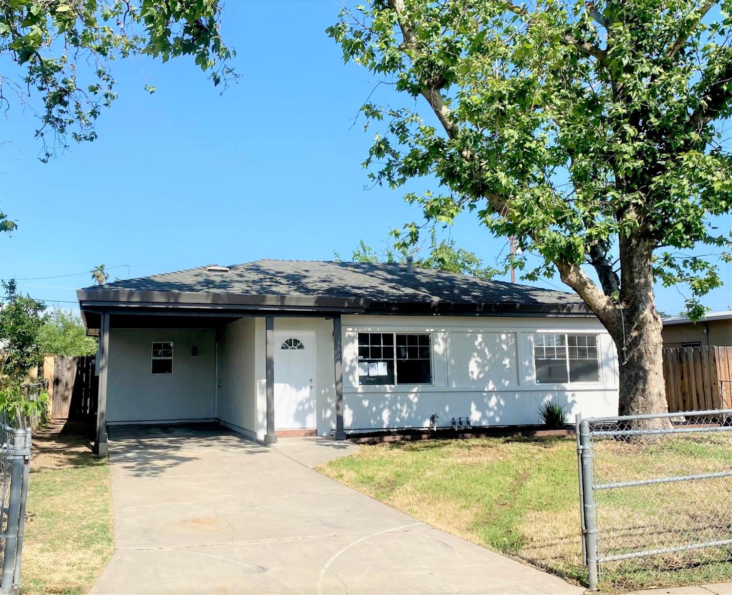 Photo of 3908 Huron St in Sacramento, CA