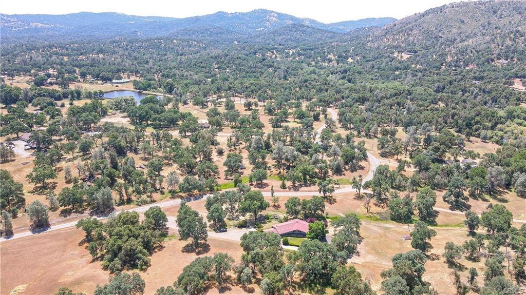 Lakeview Drive, Mariposa, California image 9