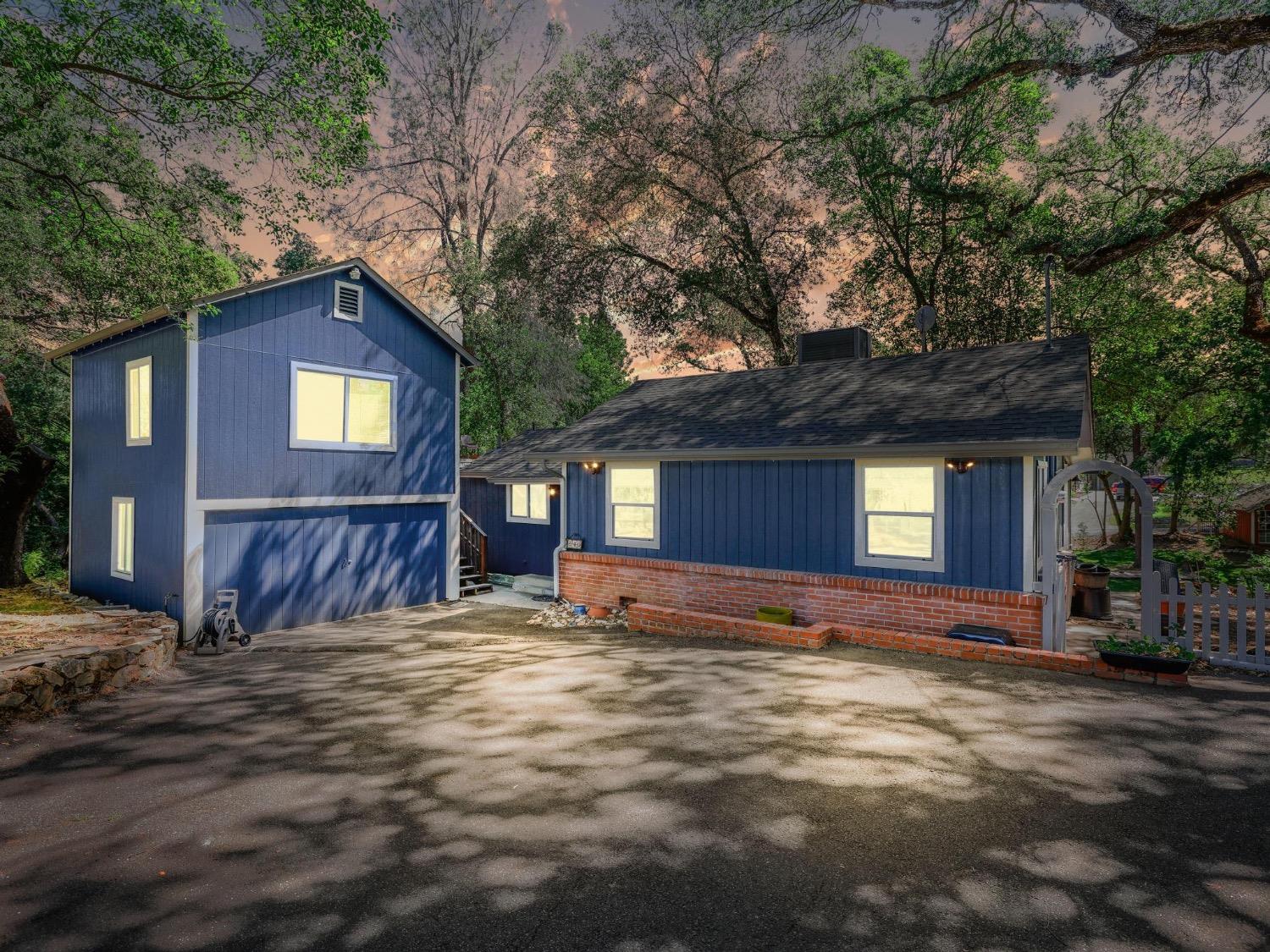 Photo of 840 Lozanos Rd in Newcastle, CA