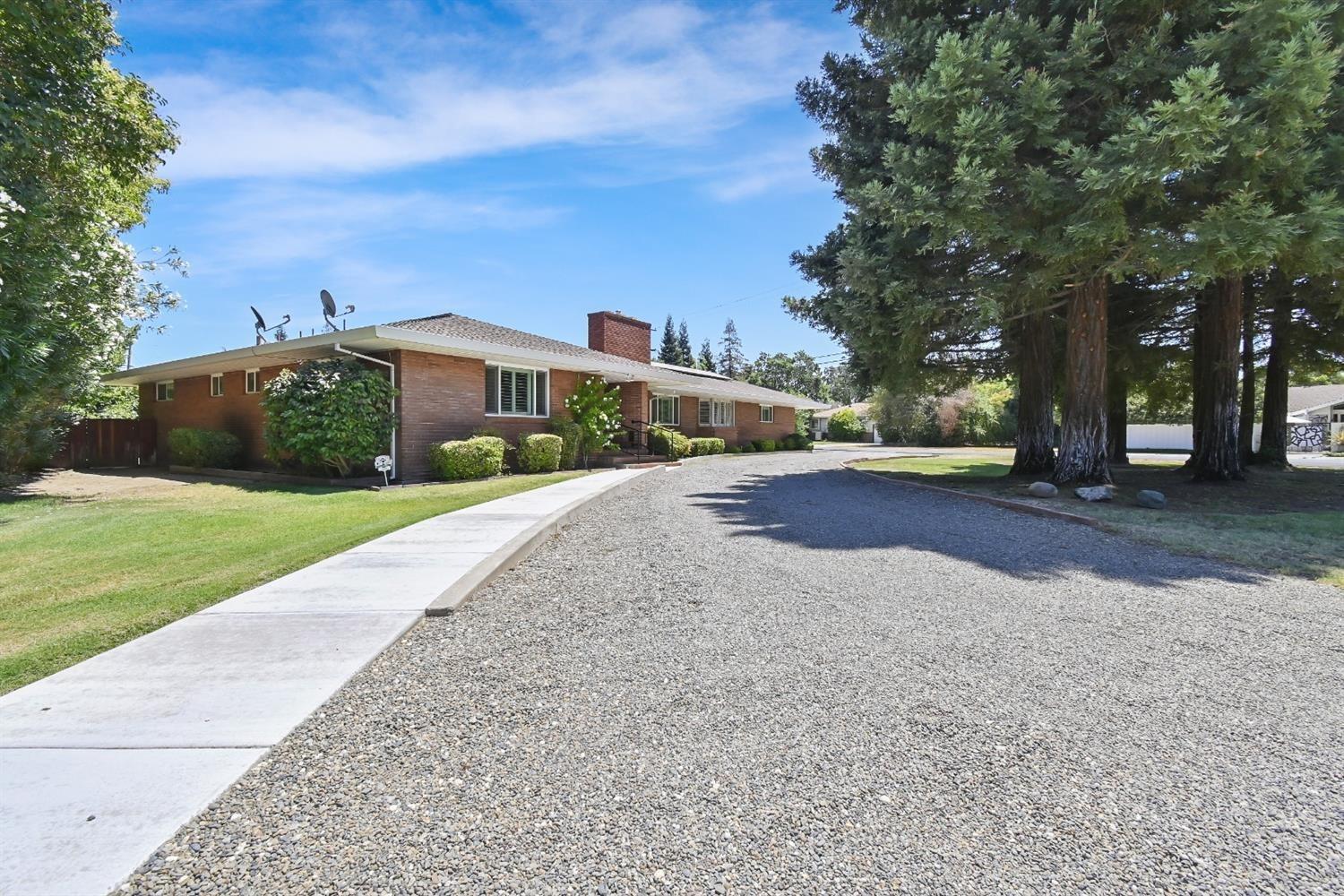 Photo of 606 Queensbury Wy in Yuba City, CA