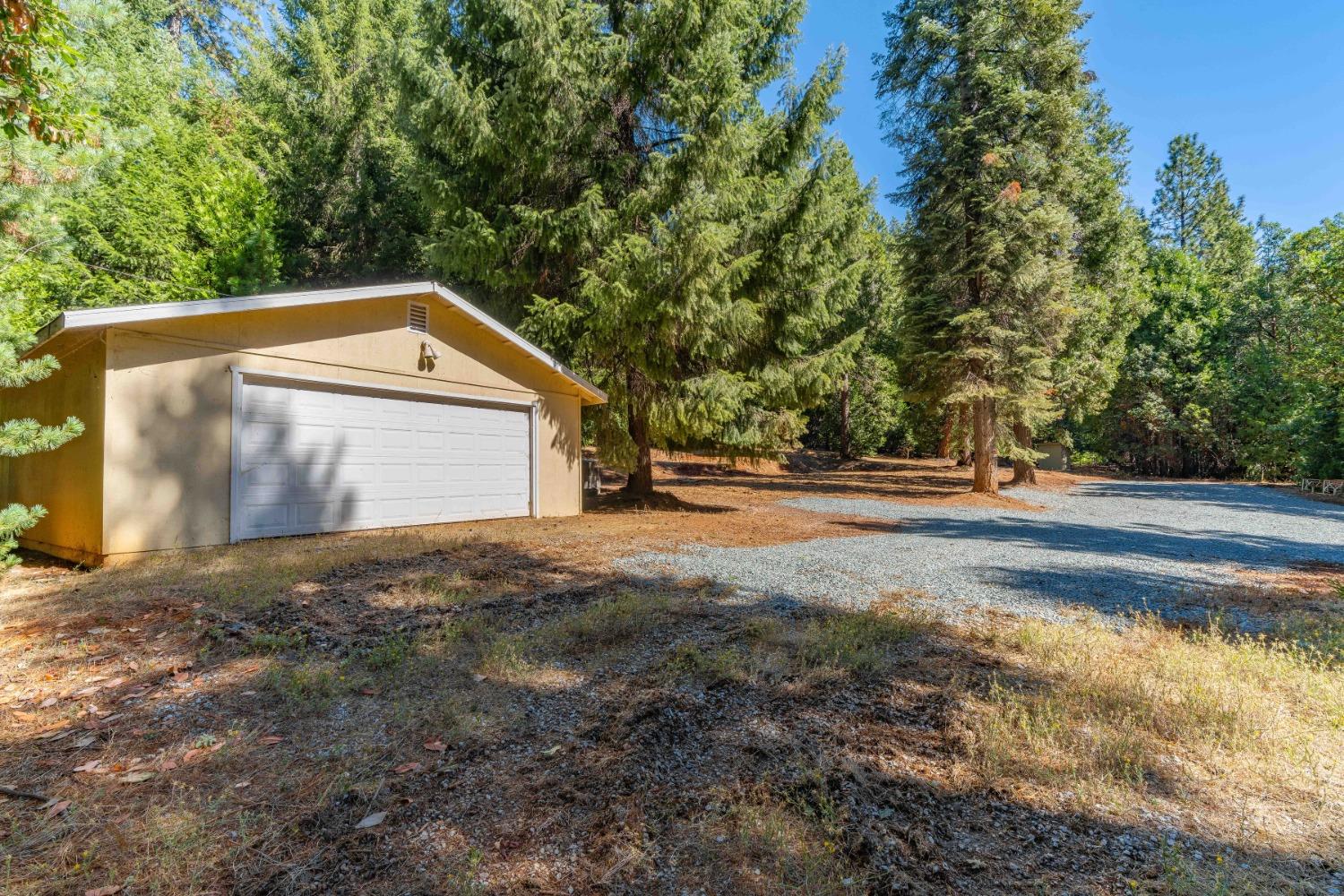 Photo of 26753 Columbia Dr in Pioneer, CA