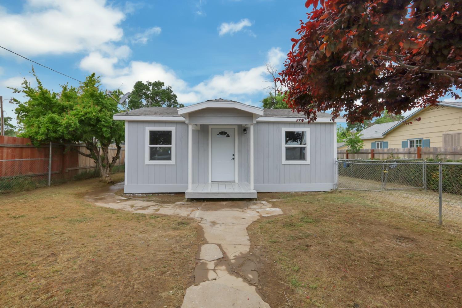 Photo of 1141 Grand Ave in Olivehurst, CA