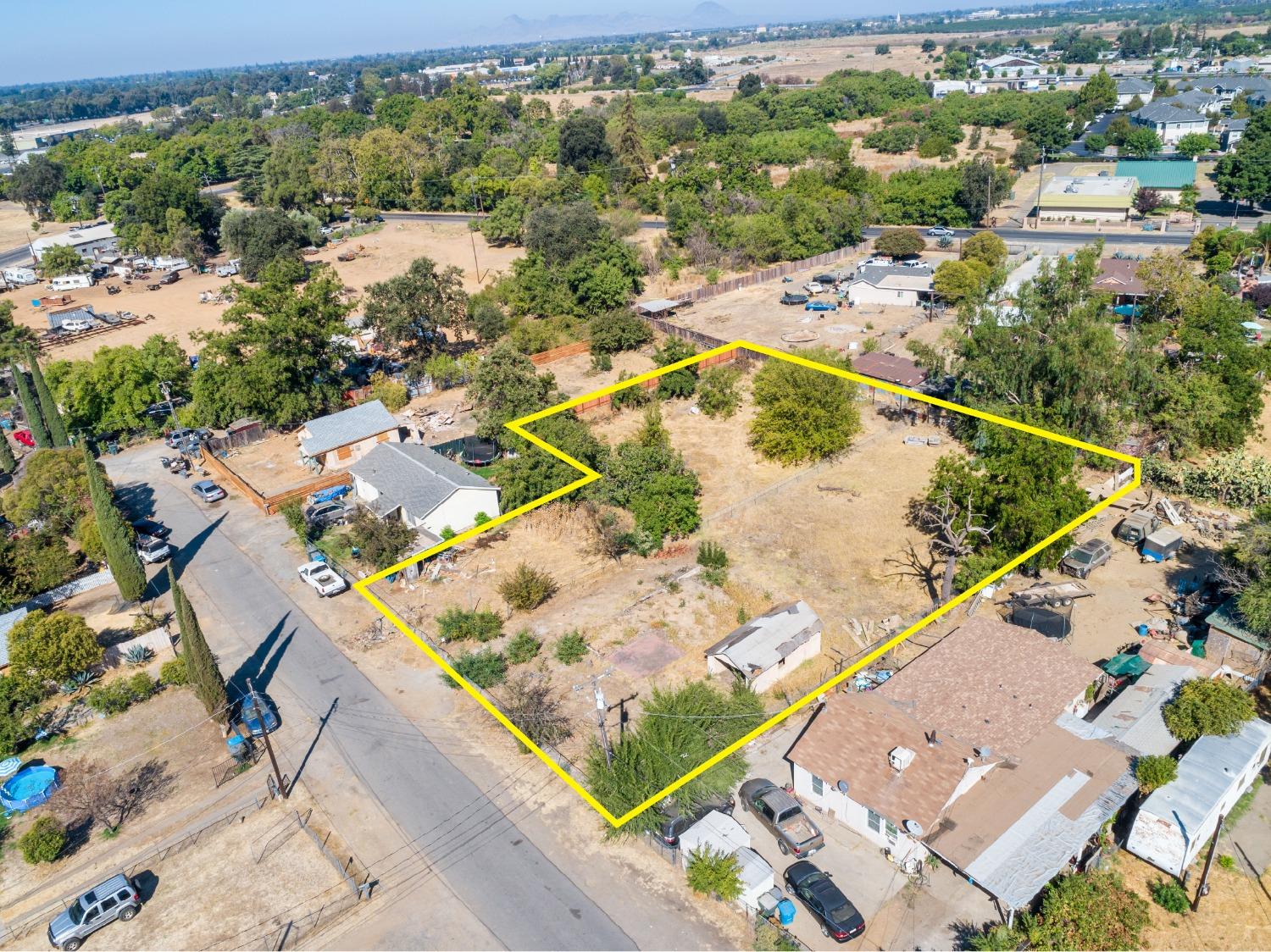 Photo of 1499 Dodson Ave in Linda, CA