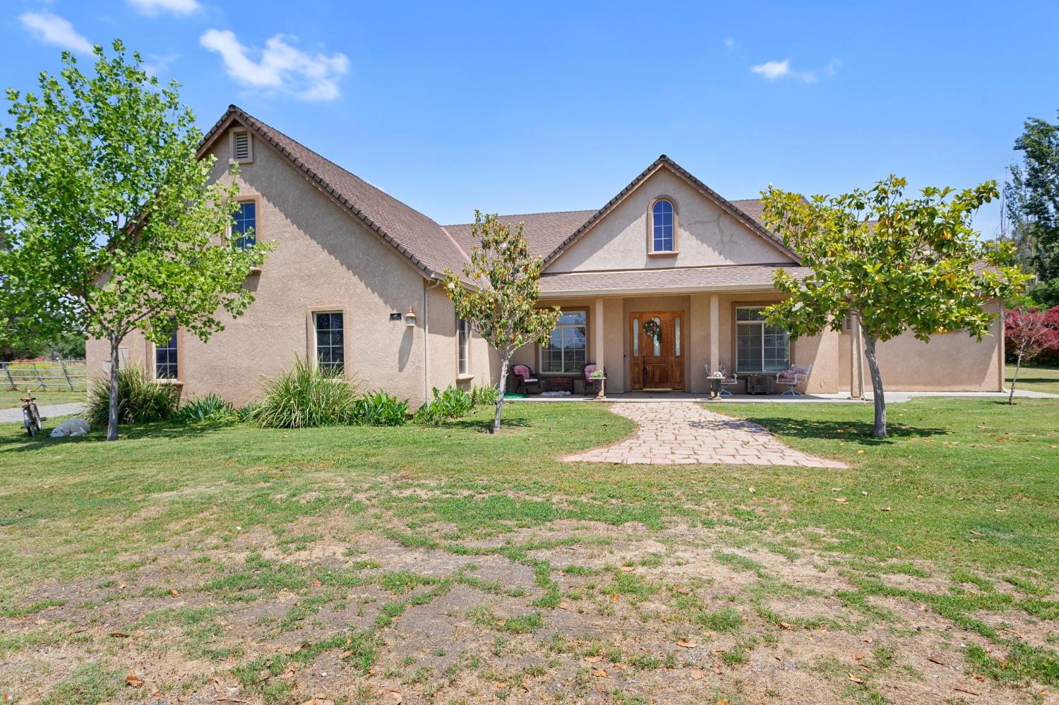Photo of 7504 W 6th St in Rio Linda, CA