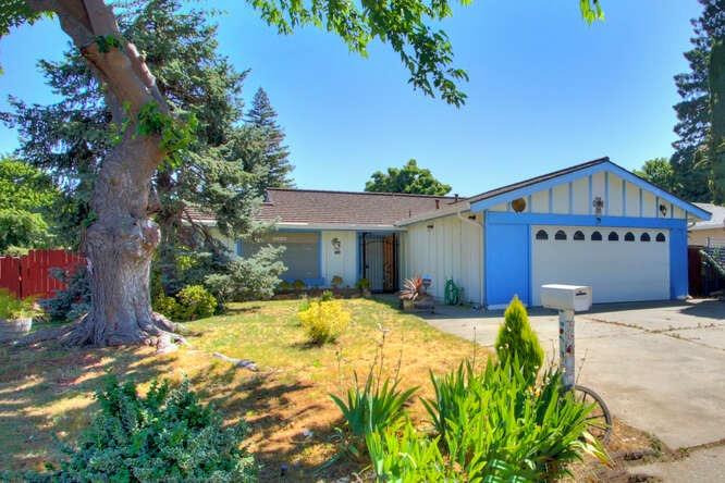 Photo of 8701 Grayling Wy in Sacramento, CA