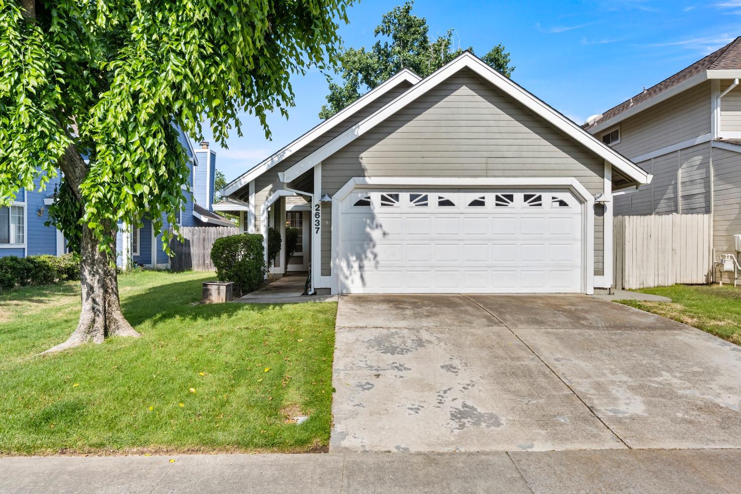 Photo of 2637 Stamp Mill Ct in Carmichael, CA