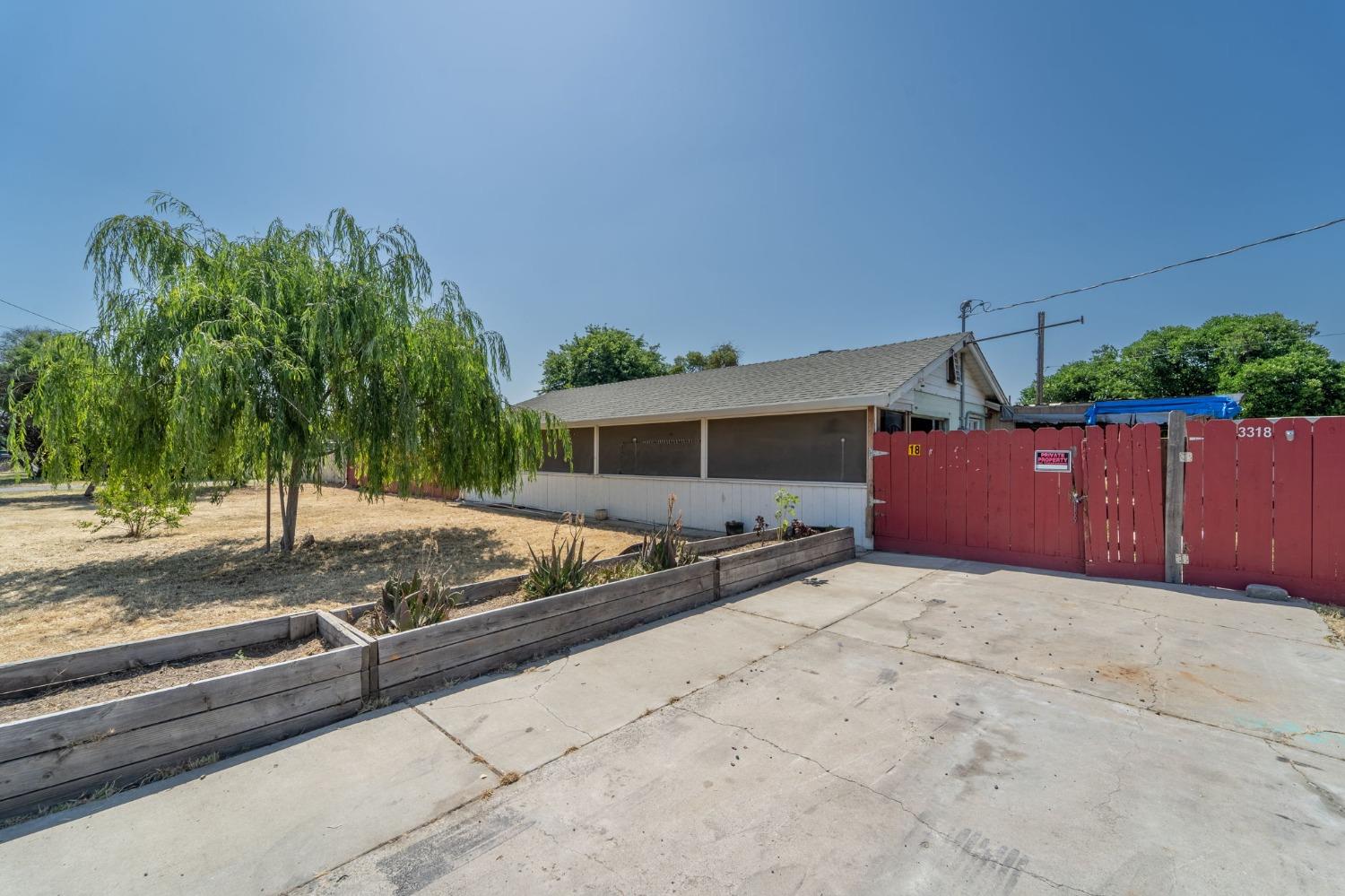 Photo of 3318 E Service Rd in Ceres, CA
