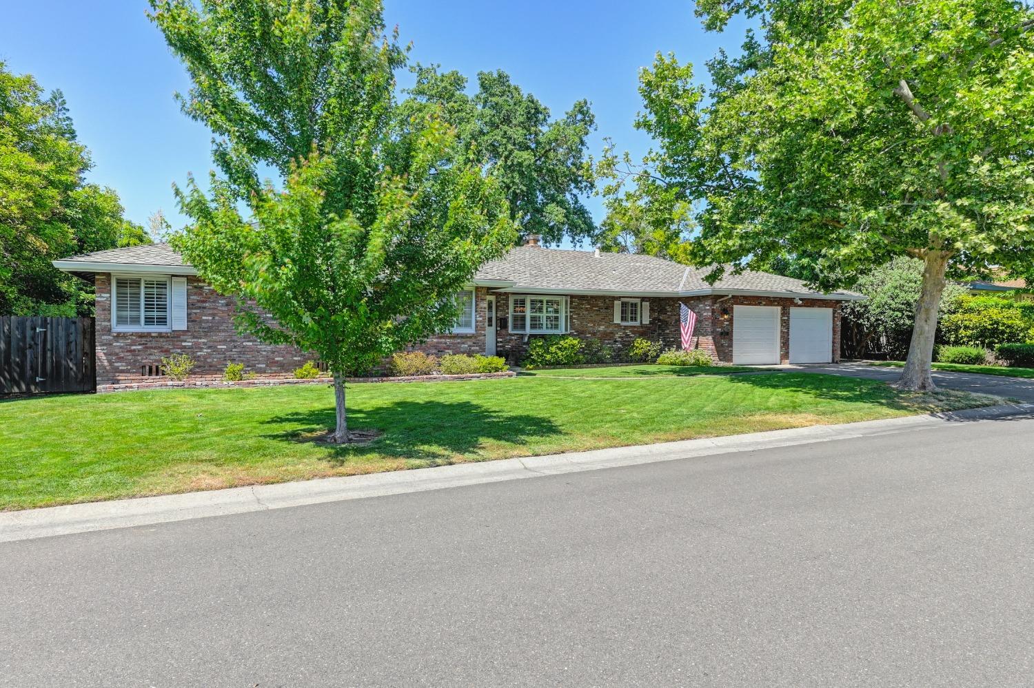Photo of 4211 Devon Ln in Sacramento, CA