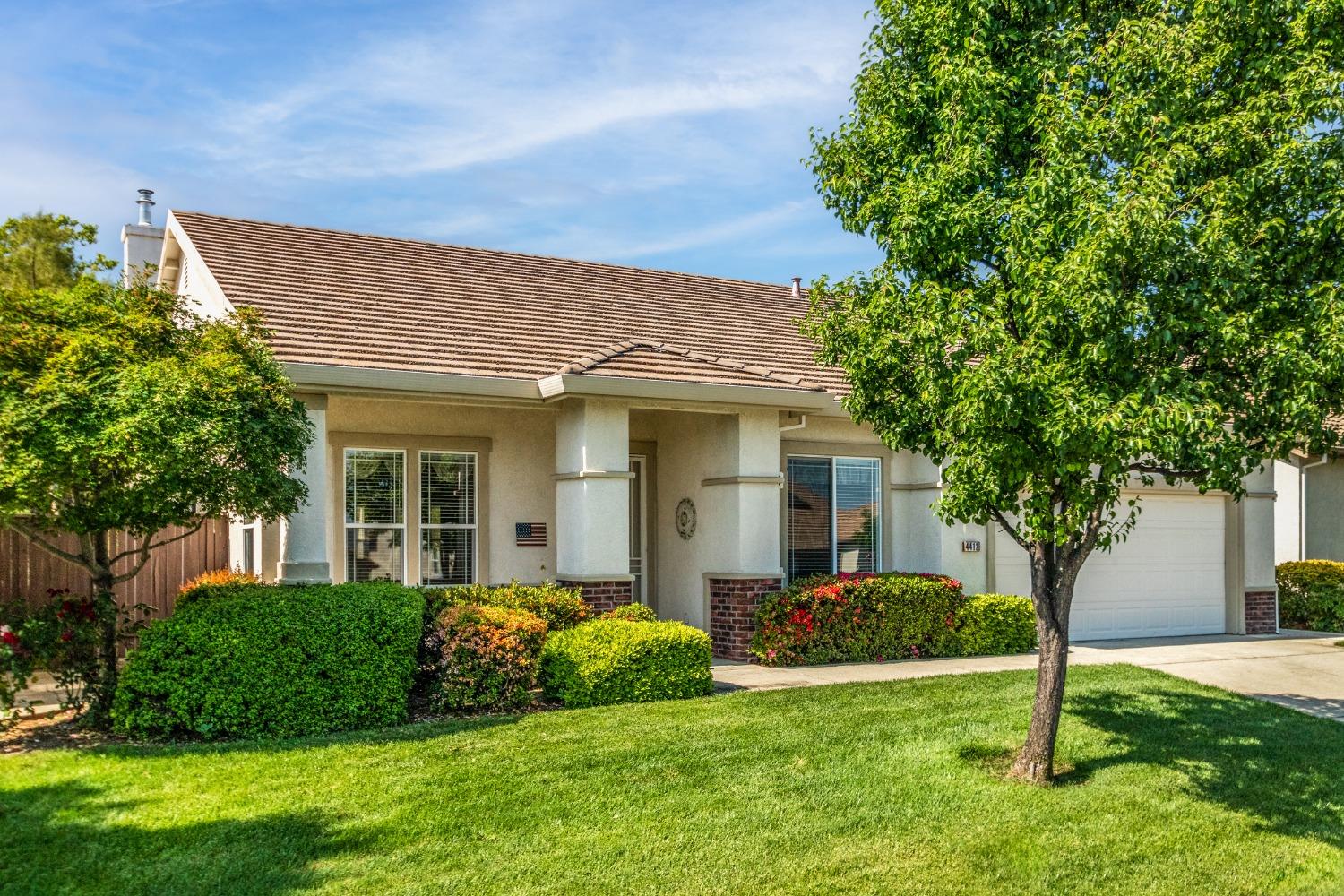 Photo of 4412 Newland Heights Ct in Rocklin, CA