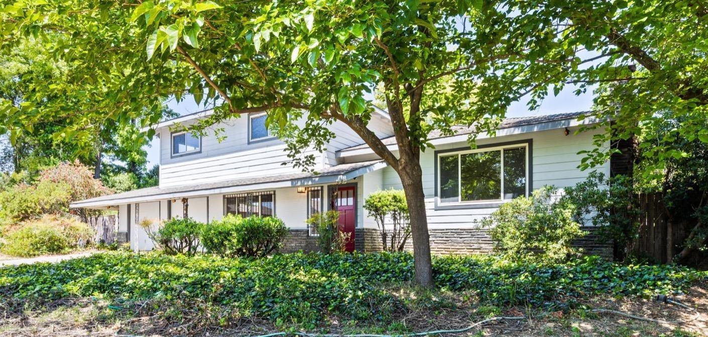 Photo of 3546 Bajamont Wy in Carmichael, CA