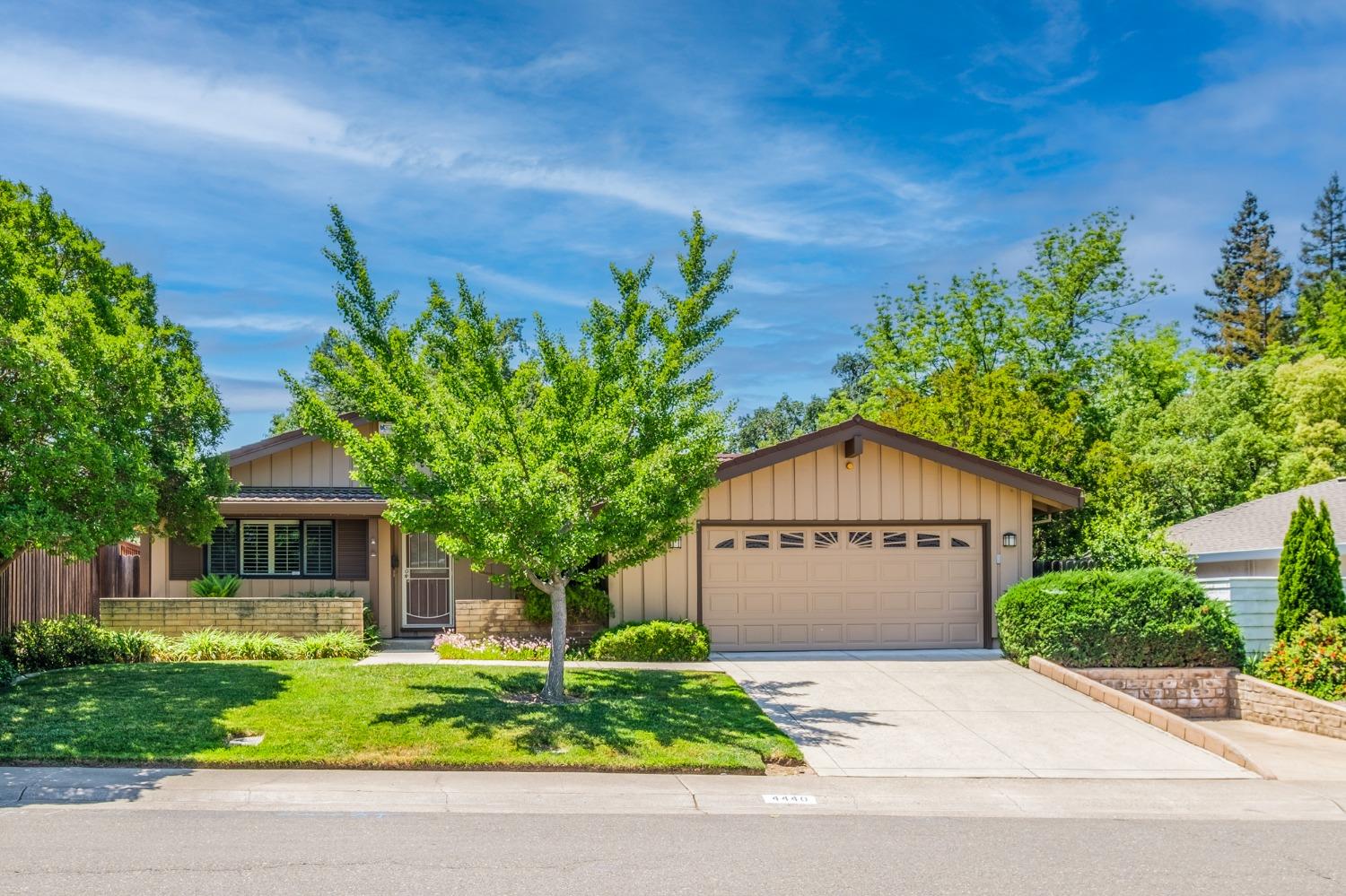 Photo of 4440 Briarwood Dr in Sacramento, CA