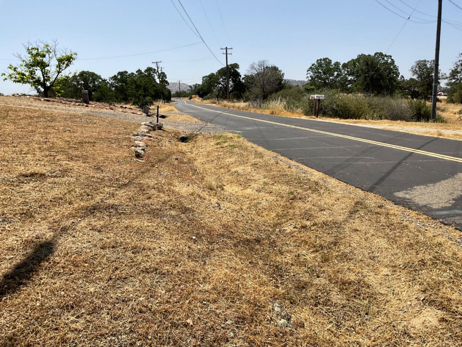 Zarzamora Street, La Grange, California image 2