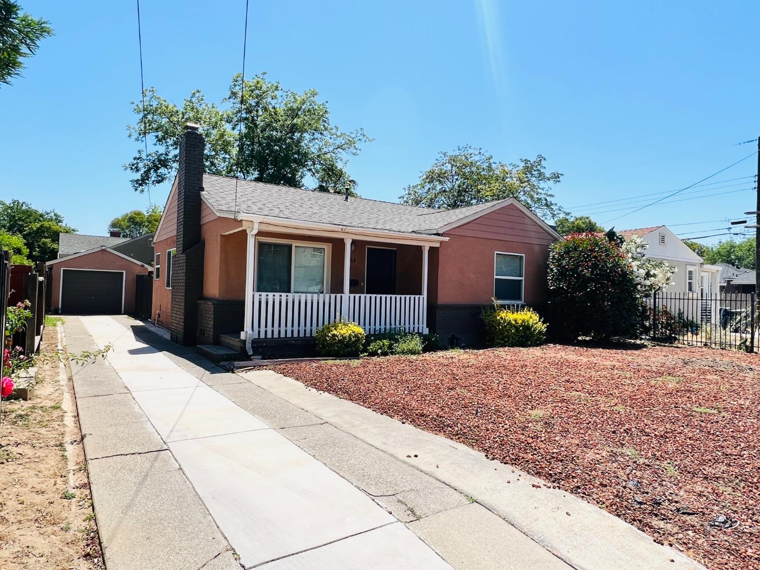 Photo of 4748 16th Ave in Sacramento, CA