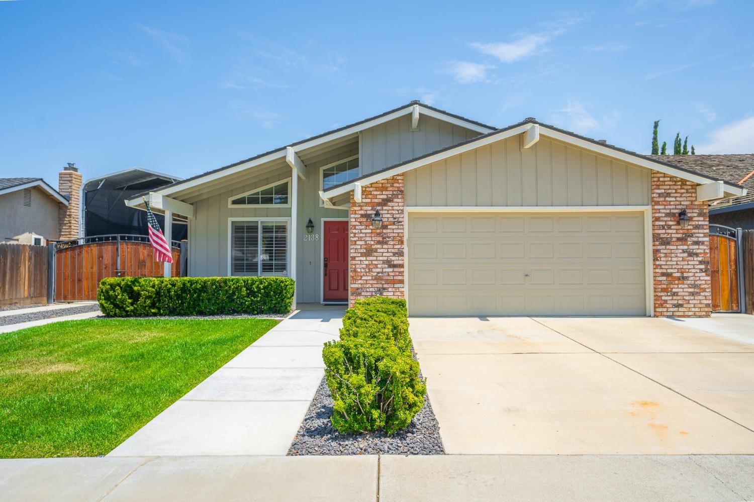 Detail Gallery Image 1 of 1 For 2138 Mckinley Ct, Los Banos,  CA 93635 - 3 Beds | 2 Baths