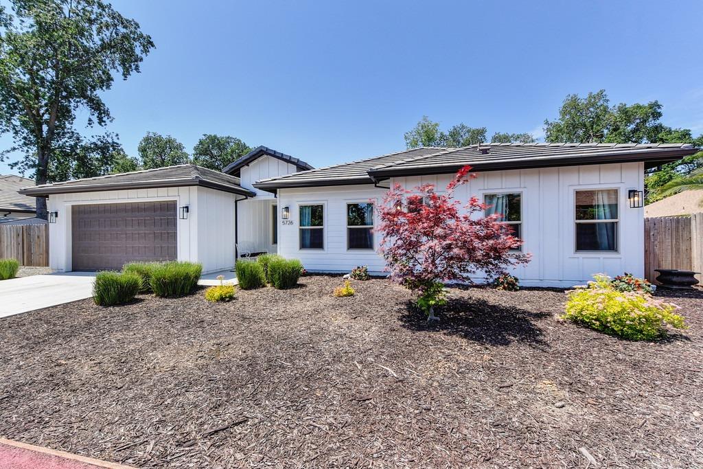 Photo of 5726 North Ave in Carmichael, CA