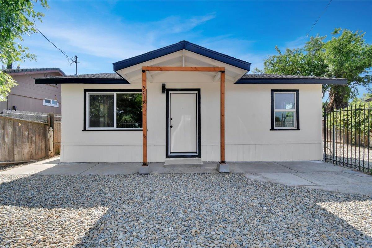 Photo of 5018 Western Ave in Olivehurst, CA