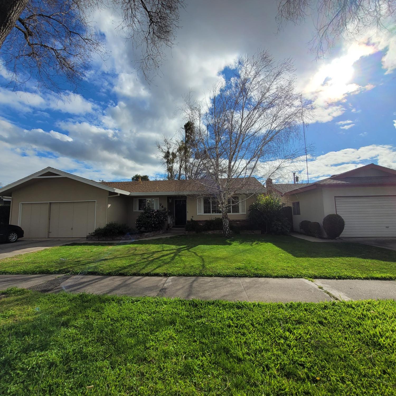 Detail Gallery Image 1 of 1 For 740 Brookdale Dr, Merced,  CA 95340 - 3 Beds | 2 Baths