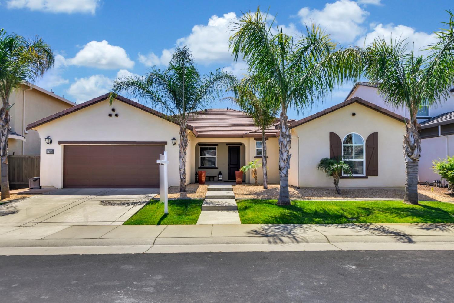 Photo of 8008 Maiss Wy in Elk Grove, CA
