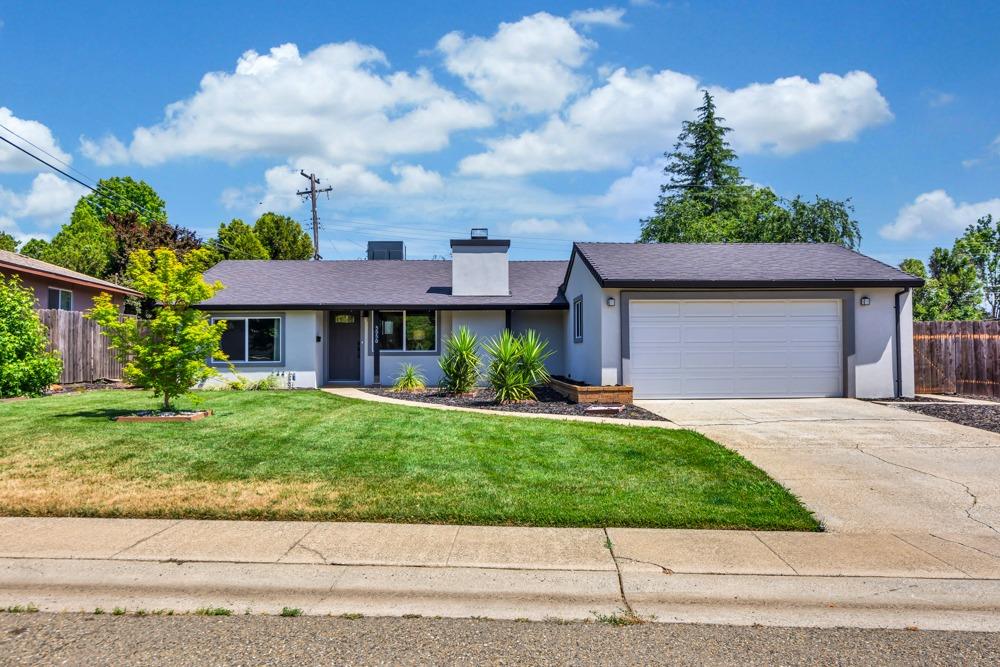 Photo of 5950 Anthony Dr in Orangevale, CA