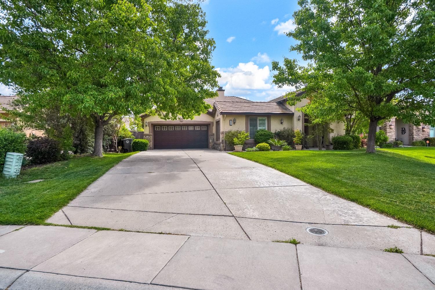Photo of 9991 Visconti Ct in Elk Grove, CA
