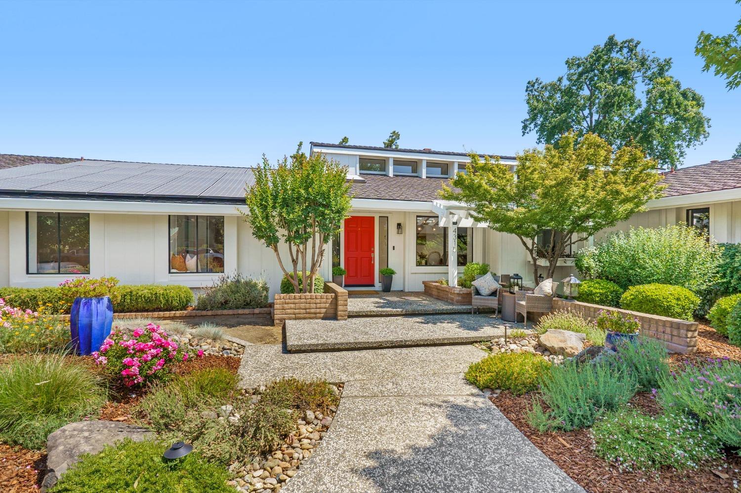Photo of 4315 Amoroso Pl in Davis, CA