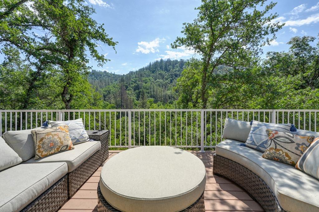Photo of 16858 Brewer Rd in Grass Valley, CA