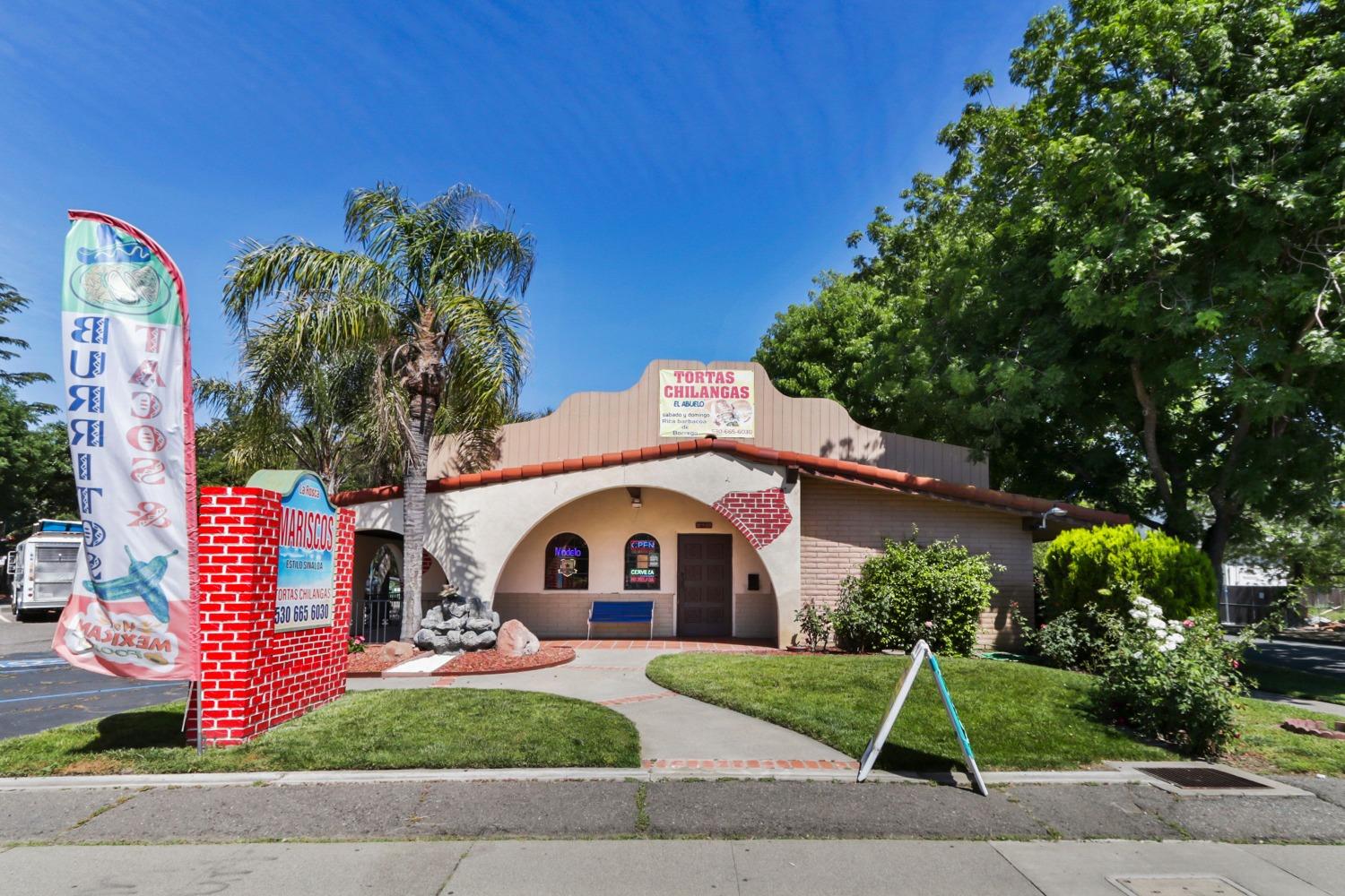 Photo of 425 East St in Woodland, CA