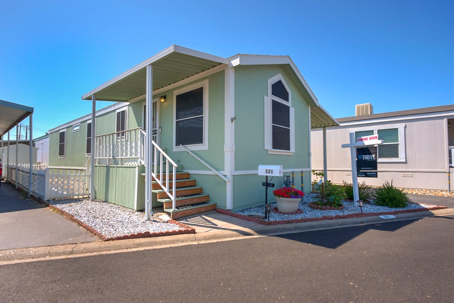 Photo of 321 Sunny Hills Dr in Rancho Cordova, CA
