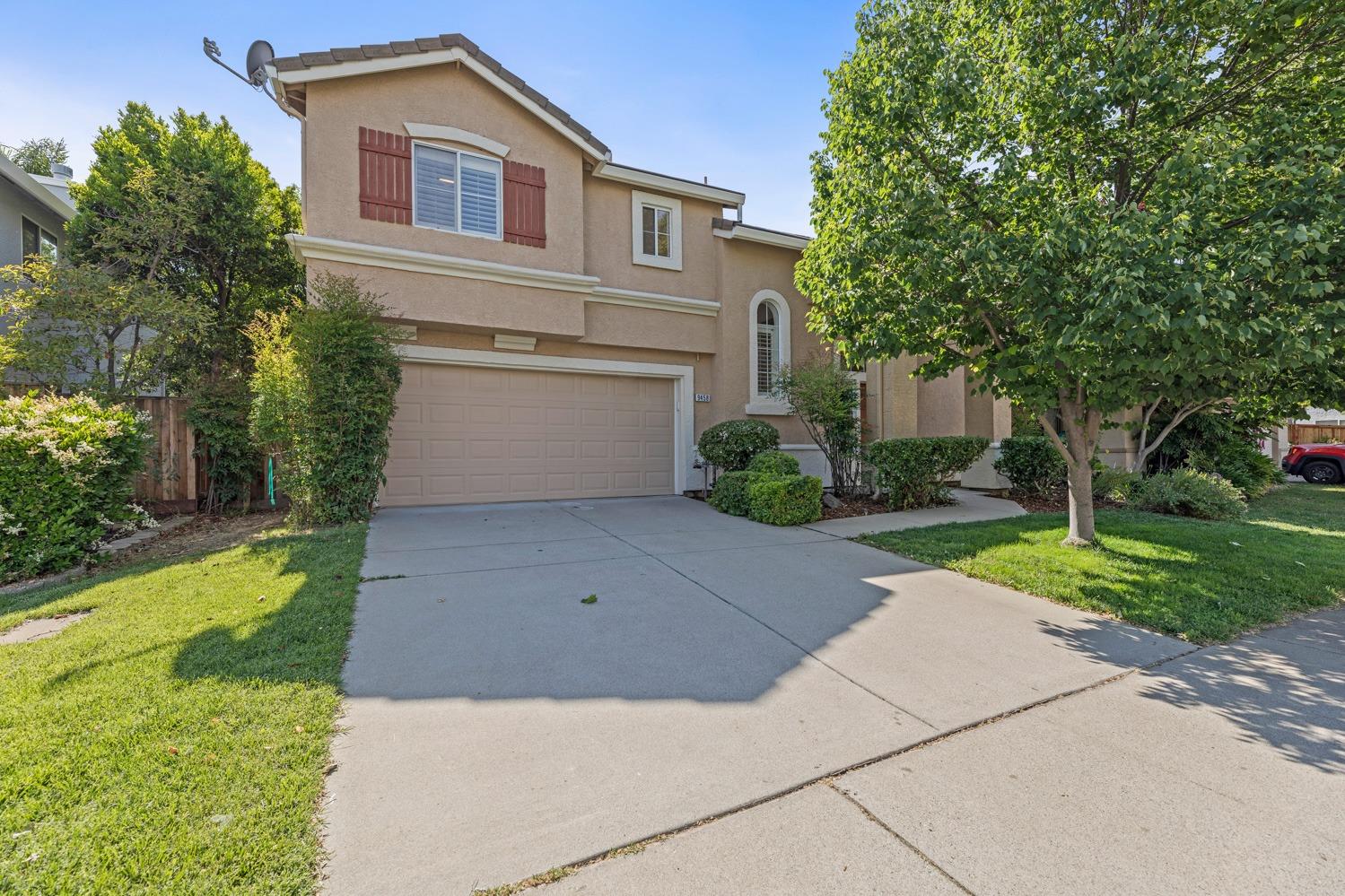 Photo of 9458 Windrift Ln in Elk Grove, CA