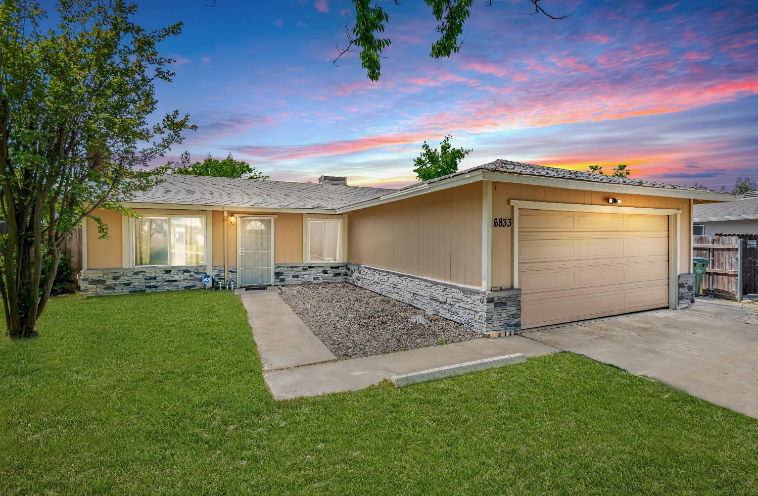 Photo of 6833 Scoter Wy in Sacramento, CA