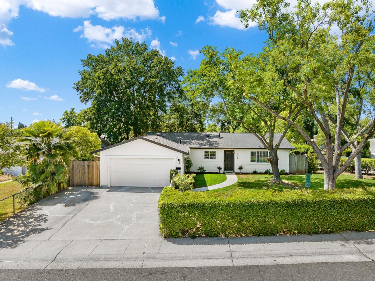 Photo of 7334 Grenola Wy in Citrus Heights, CA
