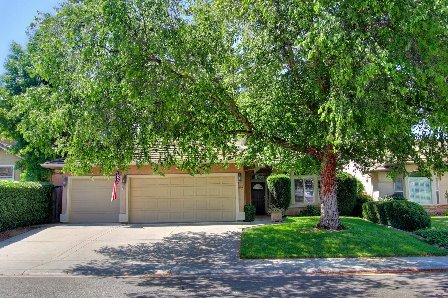 Photo of 5522 Delrose Ct in Carmichael, CA