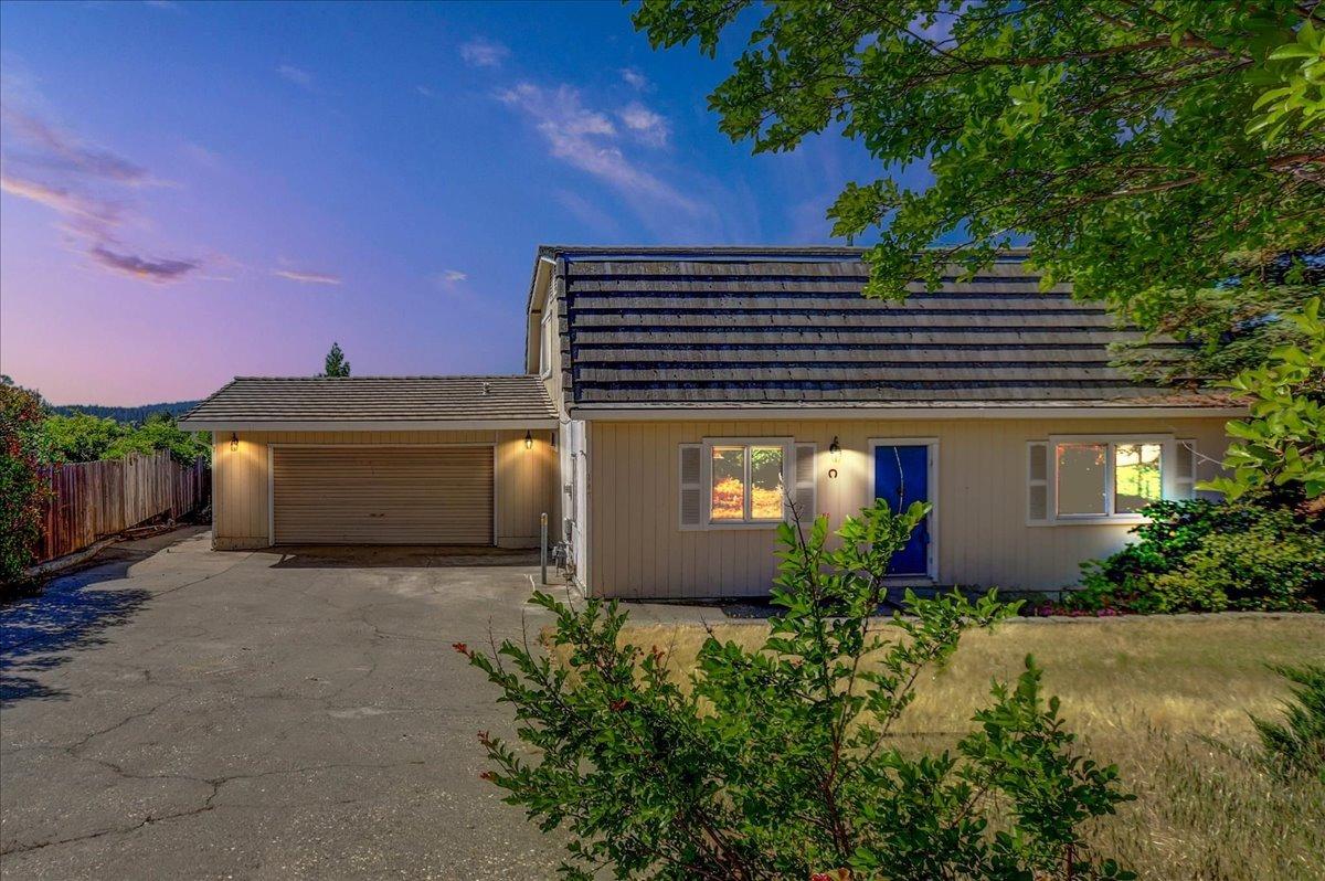Photo of 147 Arcadia Dr in Grass Valley, CA