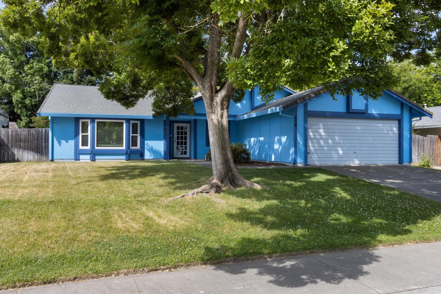 Photo of 658 Cullivan Dr in Sacramento, CA