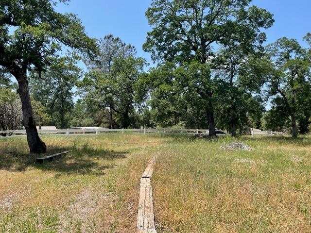 Photo of 8850 Rock Creek Rd in Placerville, CA