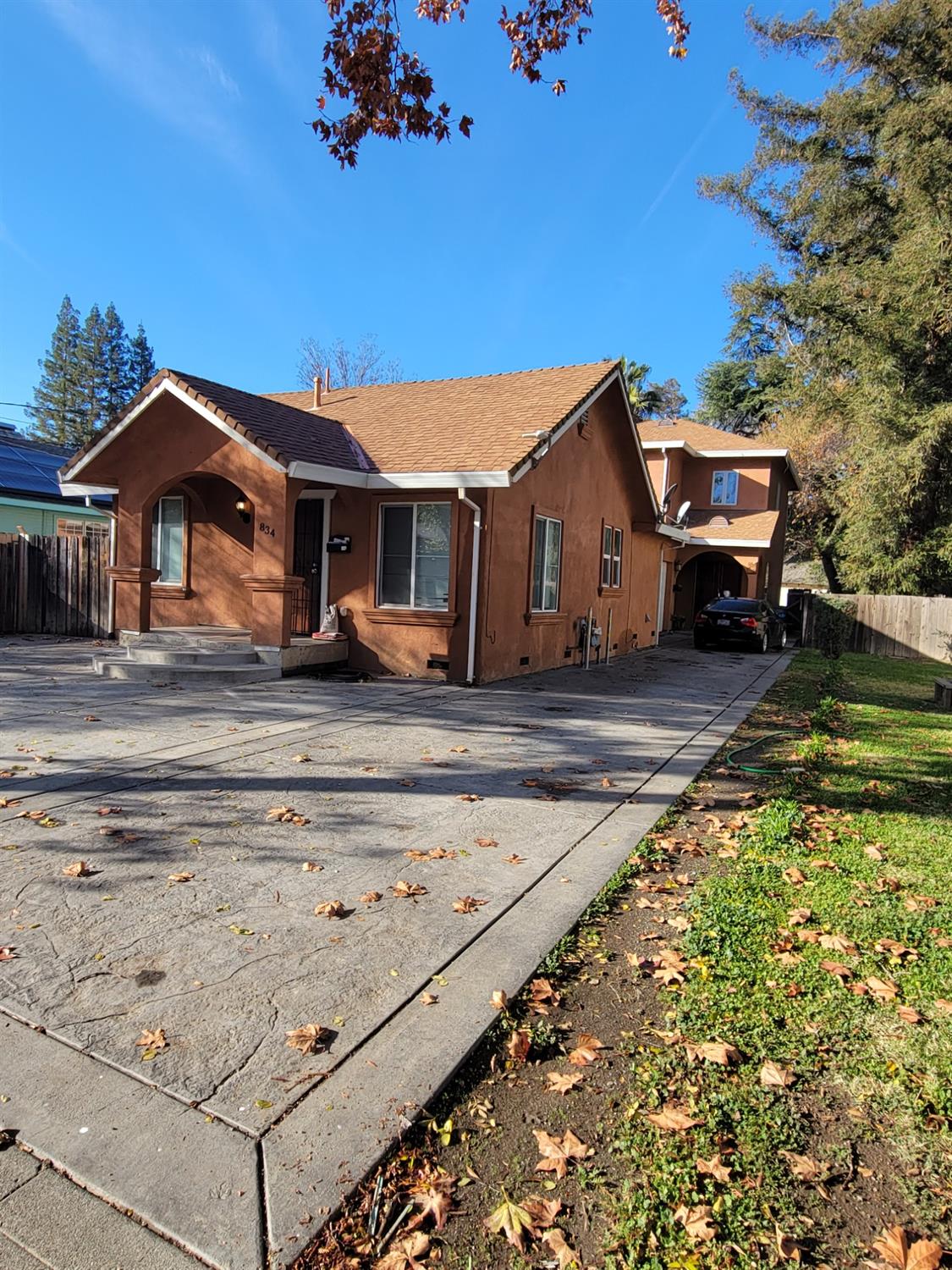 Photo of 834 4th St in Woodland, CA