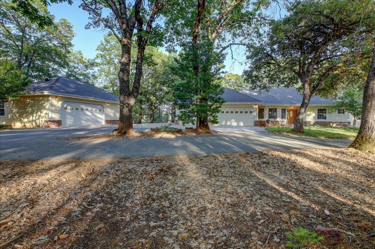 Photo of 16814 Log Cabin Trl in Grass Valley, CA