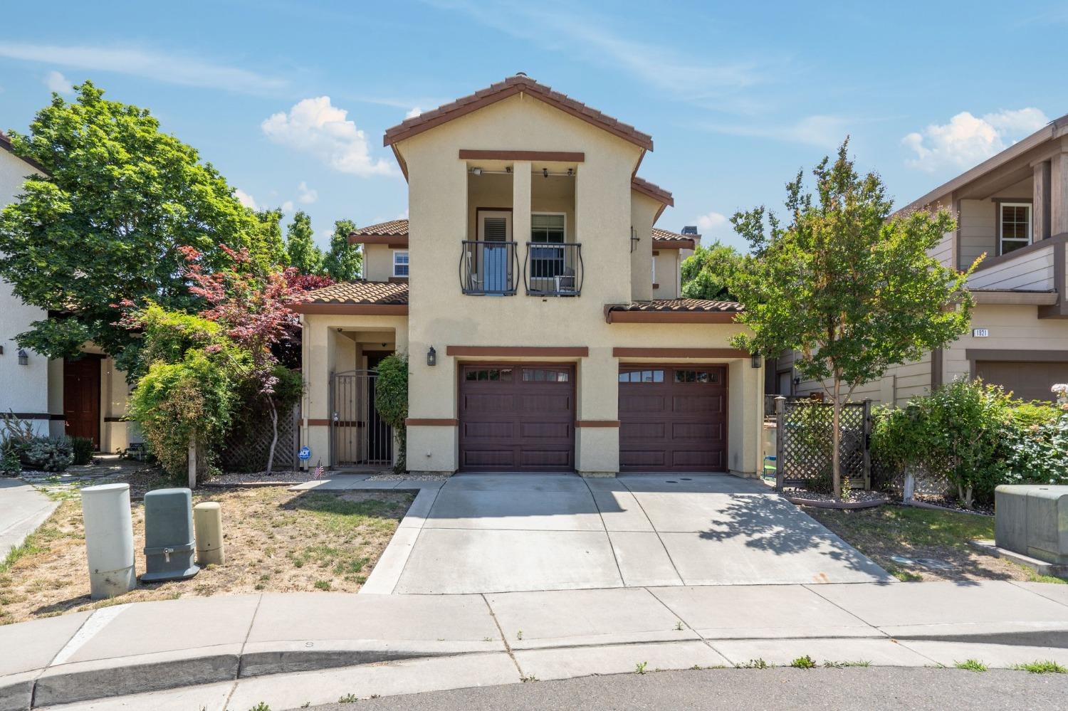 Photo of 1911 Rogue River Ct in West Sacramento, CA
