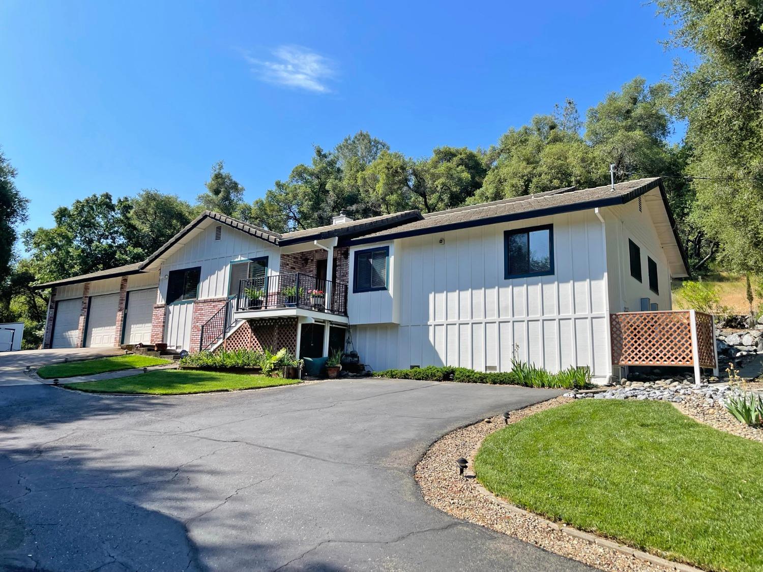 Photo of 5830 Westar Ct in Placerville, CA