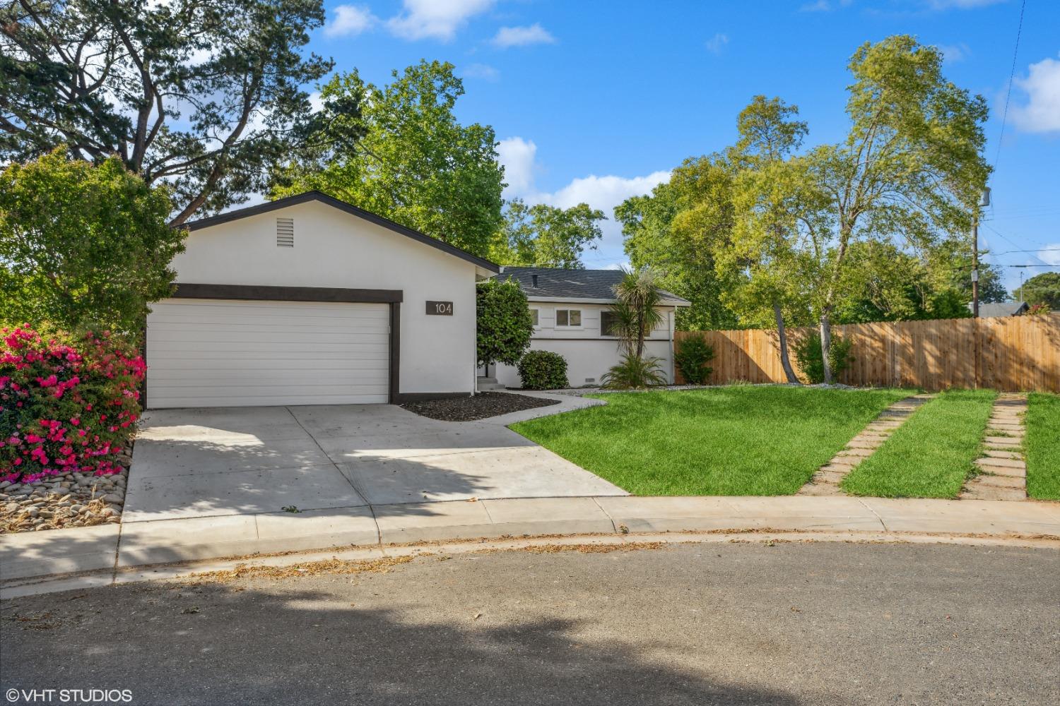 Photo of 104 Ceres Ct in Folsom, CA