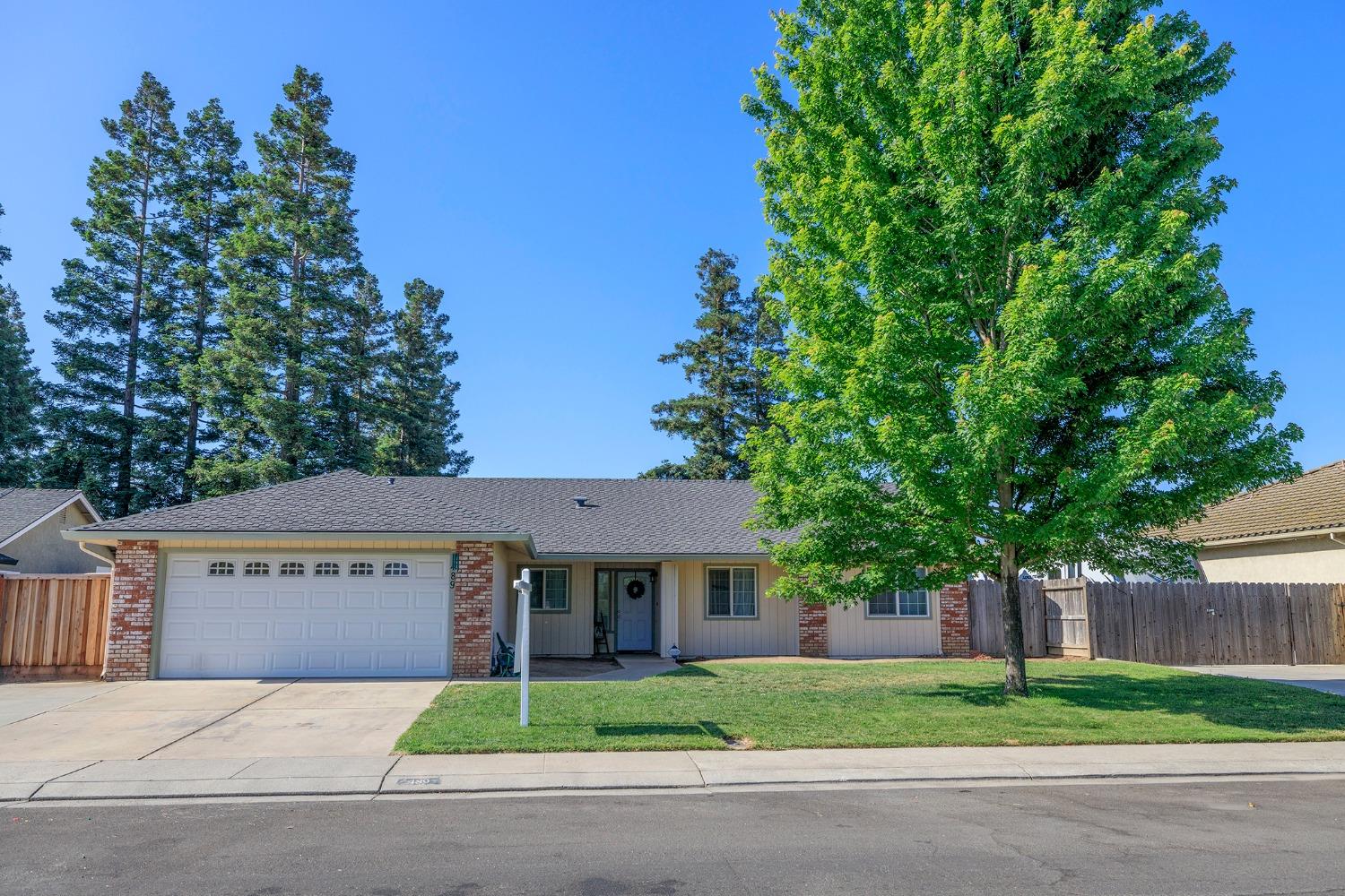 Detail Gallery Image 1 of 1 For 489 California St, Escalon,  CA 95320 - 4 Beds | 2 Baths
