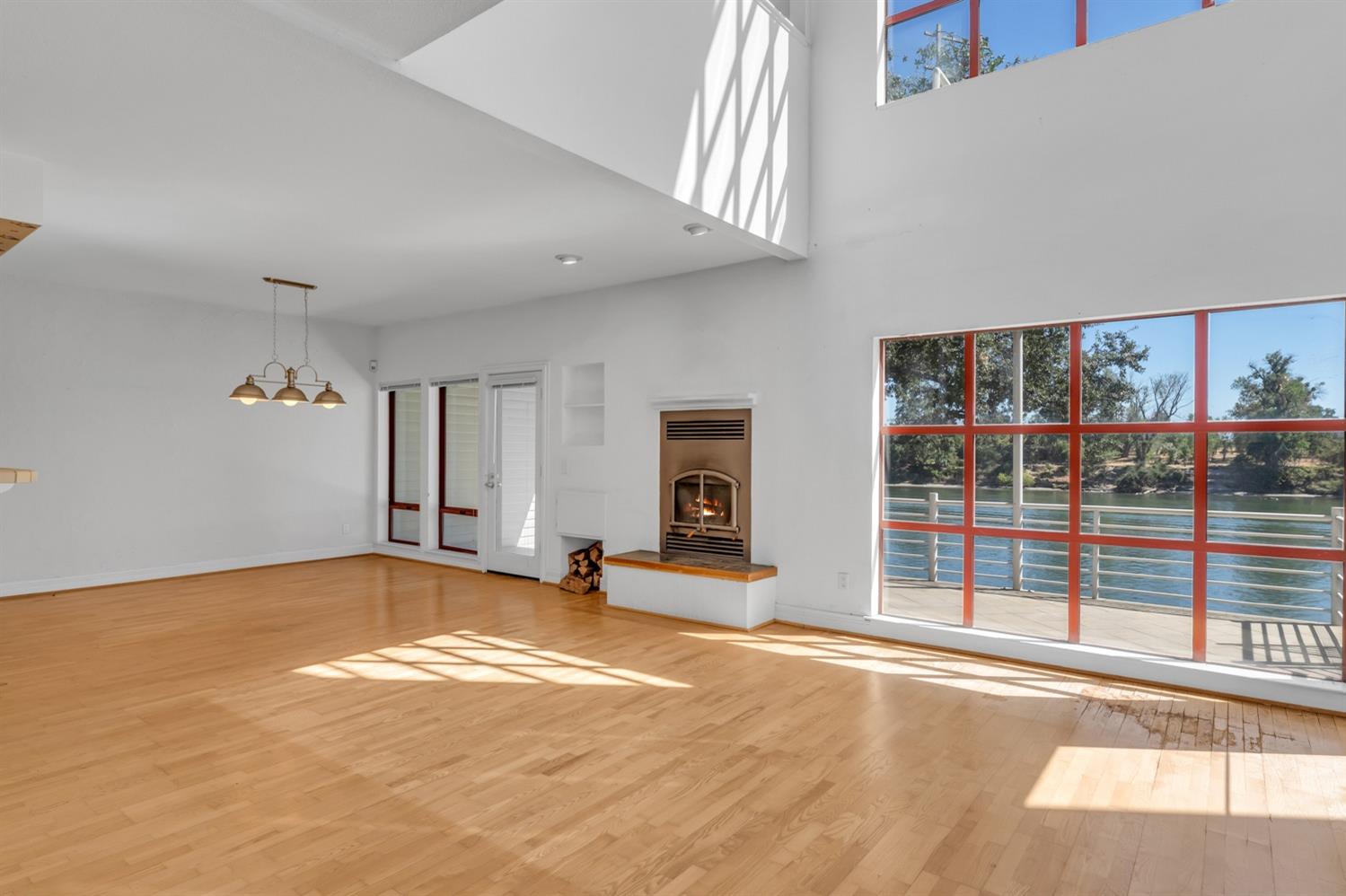 Photo #13: 223050136 Listing: Photo #13